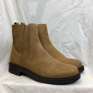 Clarks Tan Leather Chelsea Boots